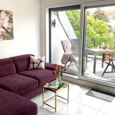 Lilie Appartement In Heviz Mit Tiefgarage, New And Modern Exterior photo